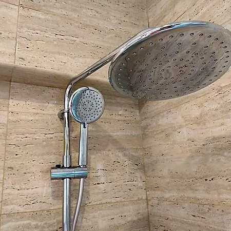 Отель Capital